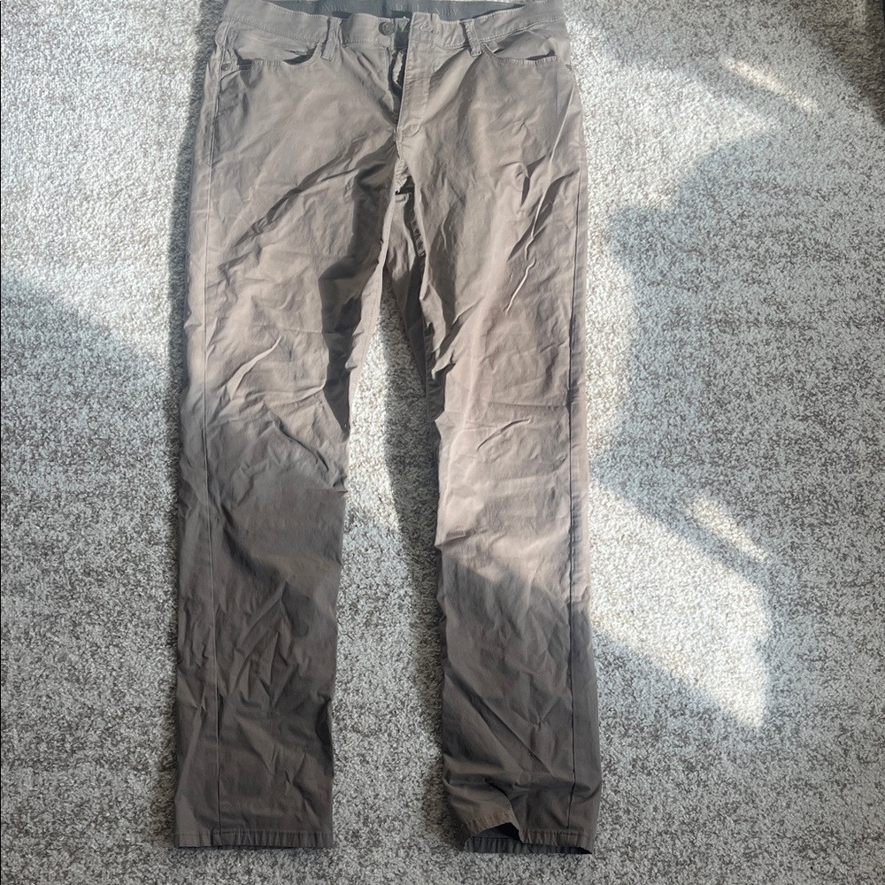 English Laundry Men's Khaki Chinos (34x34)
